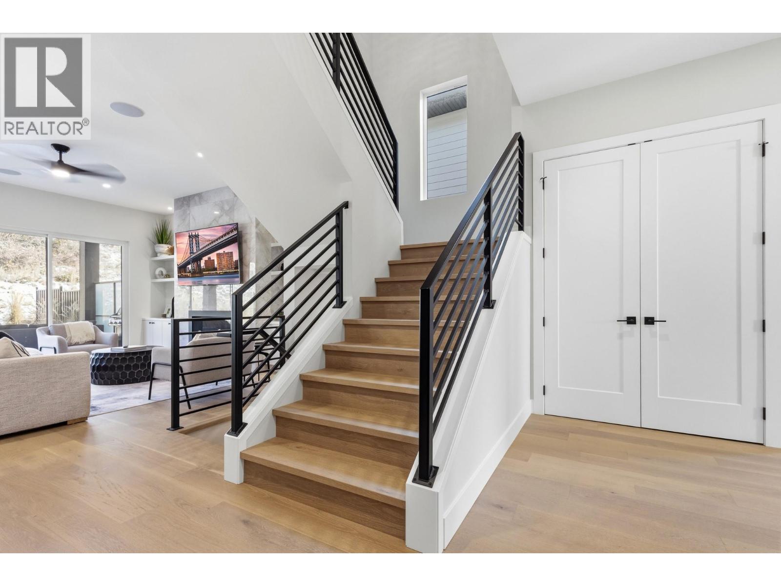 451 Vision Court, Kelowna, British Columbia  V1W 0C4 - Photo 20 - 10376857