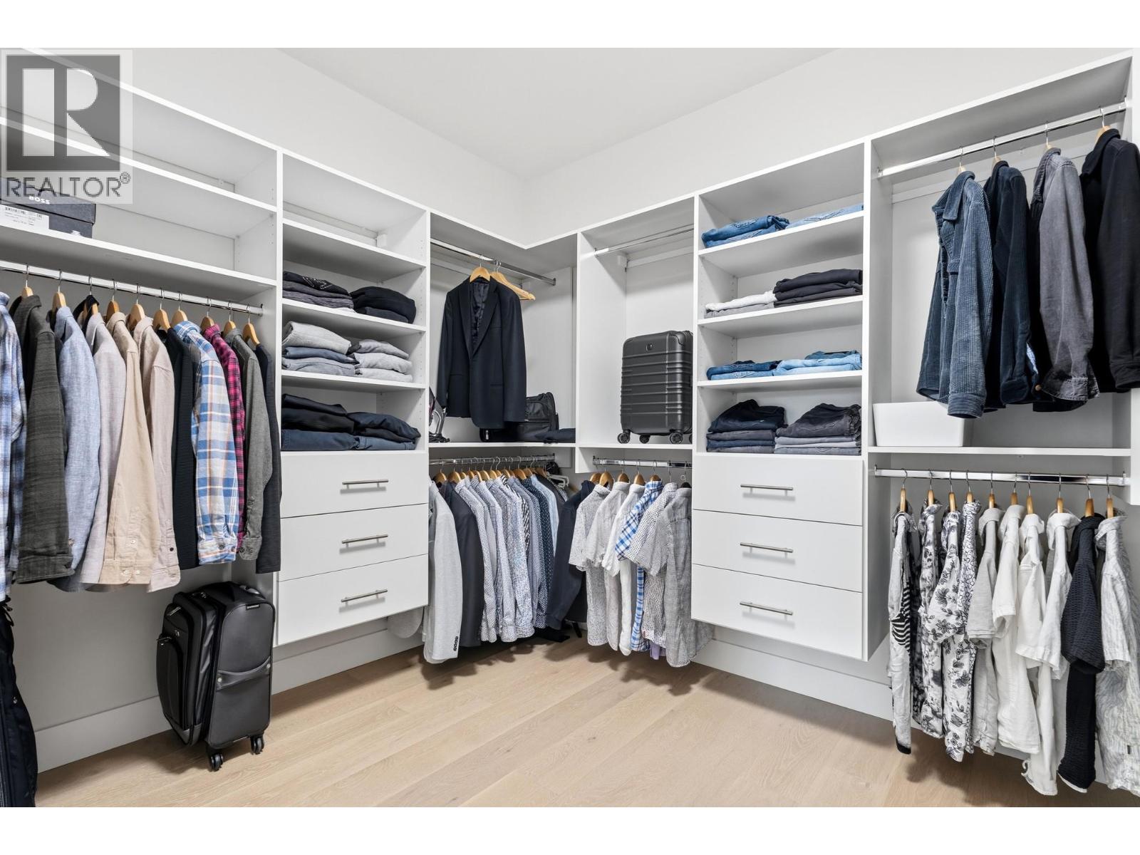 451 Vision Court, Kelowna, British Columbia  V1W 0C4 - Photo 35 - 10376857