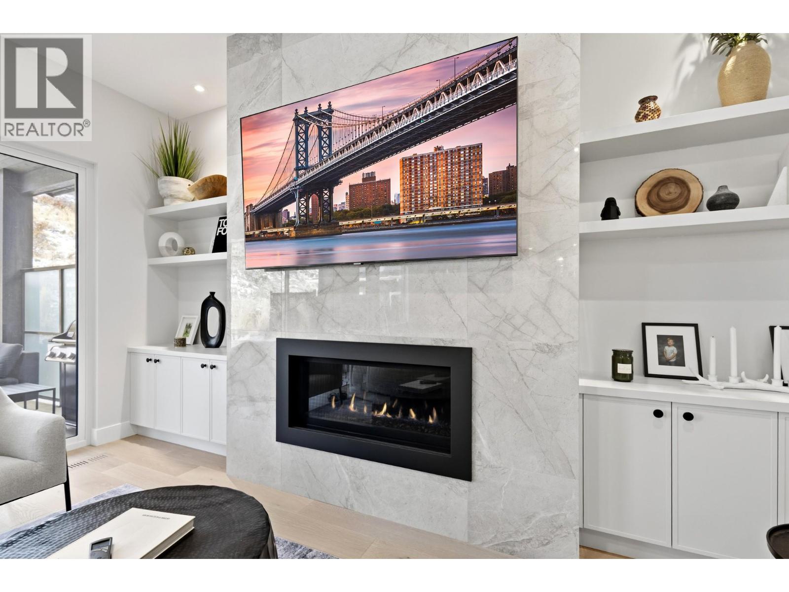 451 Vision Court, Kelowna, British Columbia  V1W 0C4 - Photo 5 - 10376857