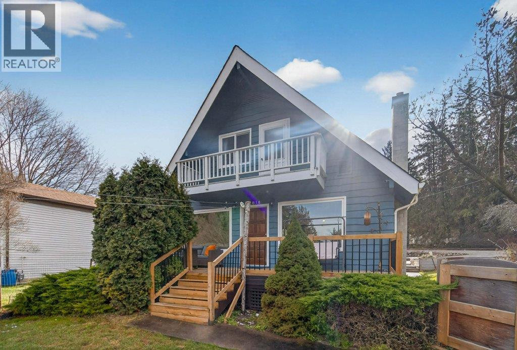 2814 Caen Road, Sorrento, British Columbia  V0E 2W0 - Photo 2 - 10376956