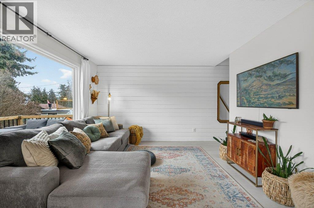 2814 Caen Road, Sorrento, British Columbia  V0E 2W0 - Photo 20 - 10376956