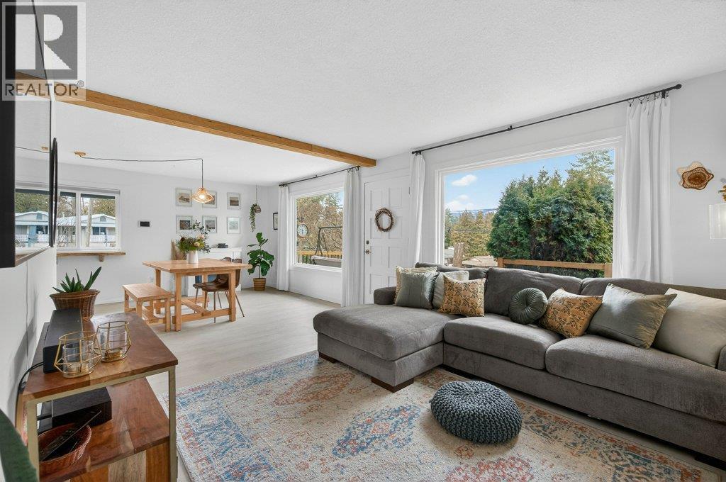 2814 Caen Road, Sorrento, British Columbia  V0E 2W0 - Photo 22 - 10376956