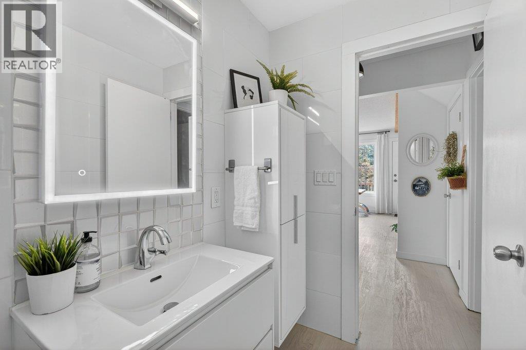 2814 Caen Road, Sorrento, British Columbia  V0E 2W0 - Photo 26 - 10376956