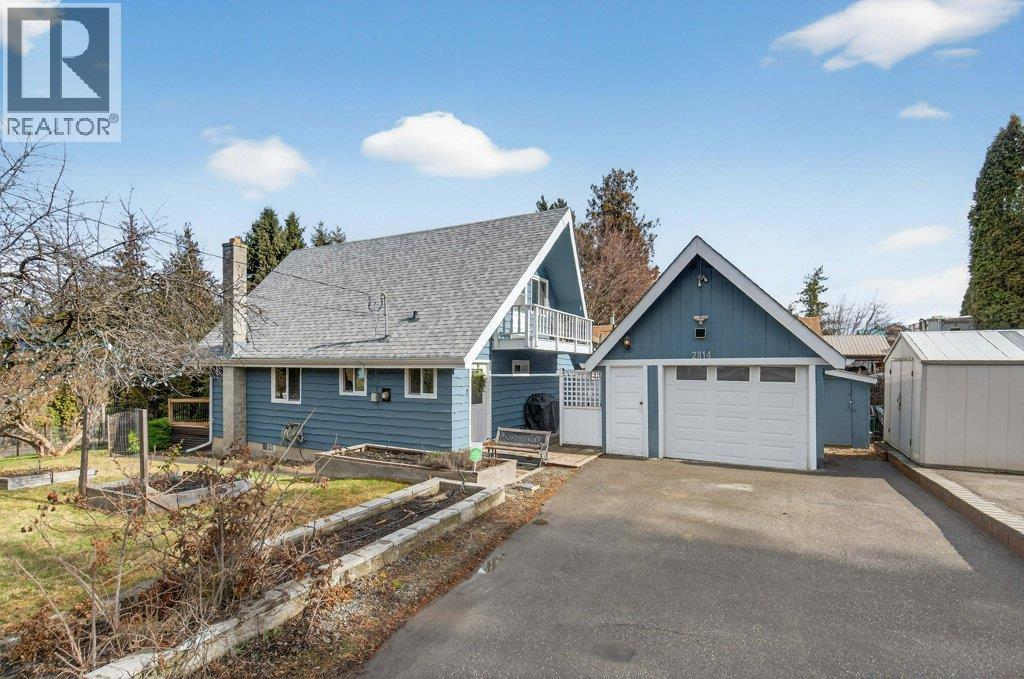 2814 Caen Road, Sorrento, British Columbia  V0E 2W0 - Photo 4 - 10376956