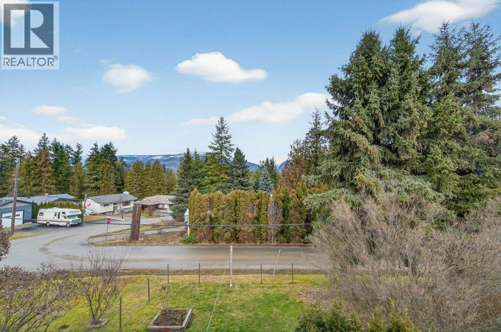 2814 Caen Road, Sorrento, British Columbia  V0E 2W0 - Photo 43 - 10376956