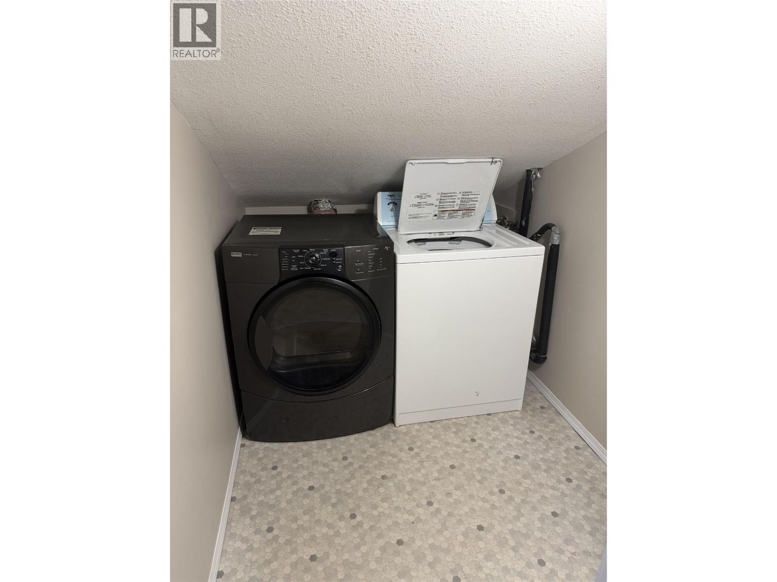 3155 Gordon Drive Unit# 207, Kelowna, British Columbia  V1W 3N5 - Photo 12 - 10376562