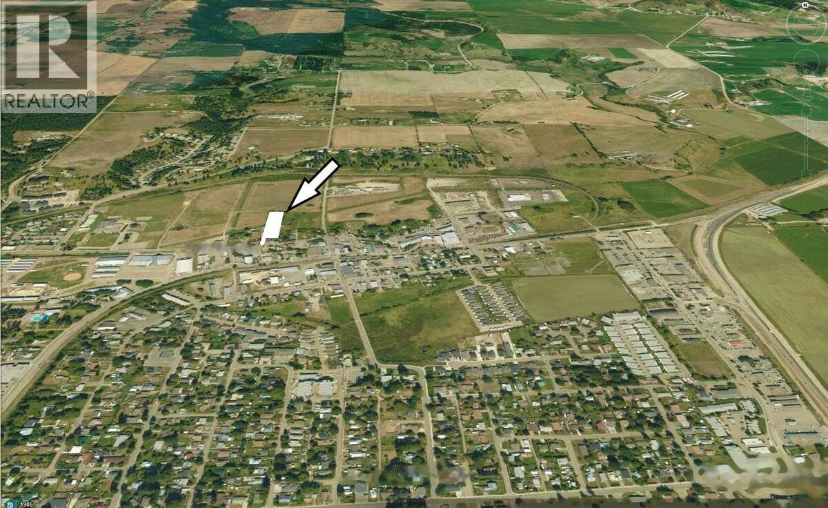 2900 Wood Avenue, Armstrong, British Columbia  V0E 1B0 - Photo 2 - 10377052