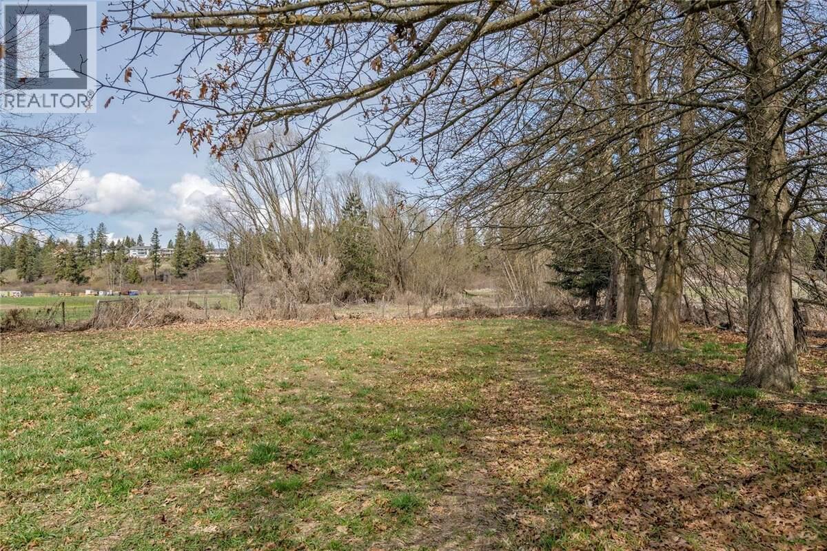 2900 Wood Avenue, Armstrong, British Columbia  V0E 1B0 - Photo 6 - 10377052