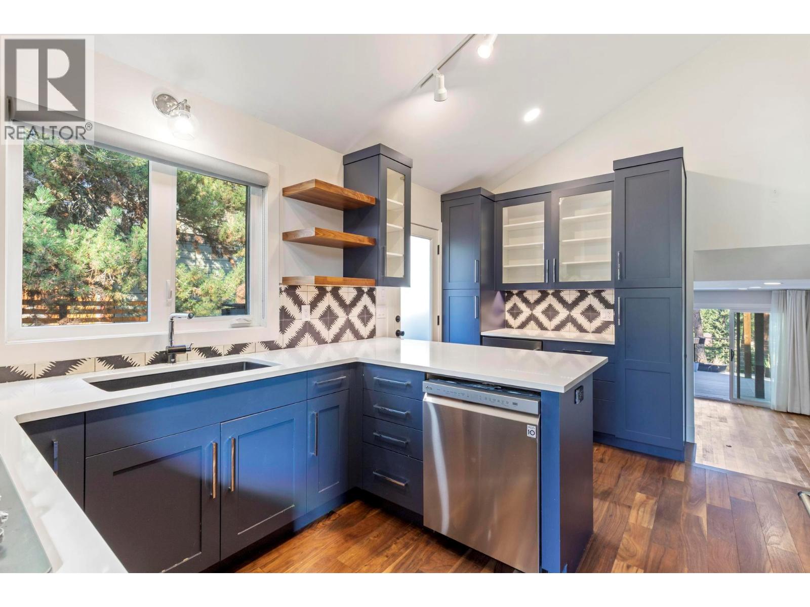 612 Thorneloe Road, Kelowna, British Columbia  V1W 4P6 - Photo 6 - 10361538