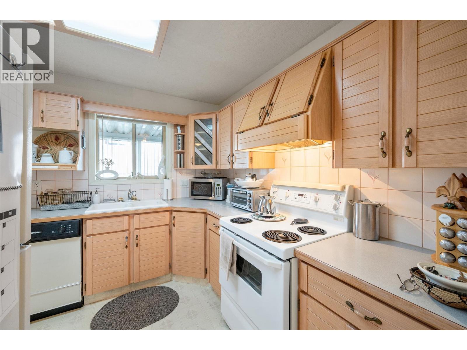 3096 South Main Street Unit# 15, Penticton, British Columbia  V2A 8C1 - Photo 9 - 10377050