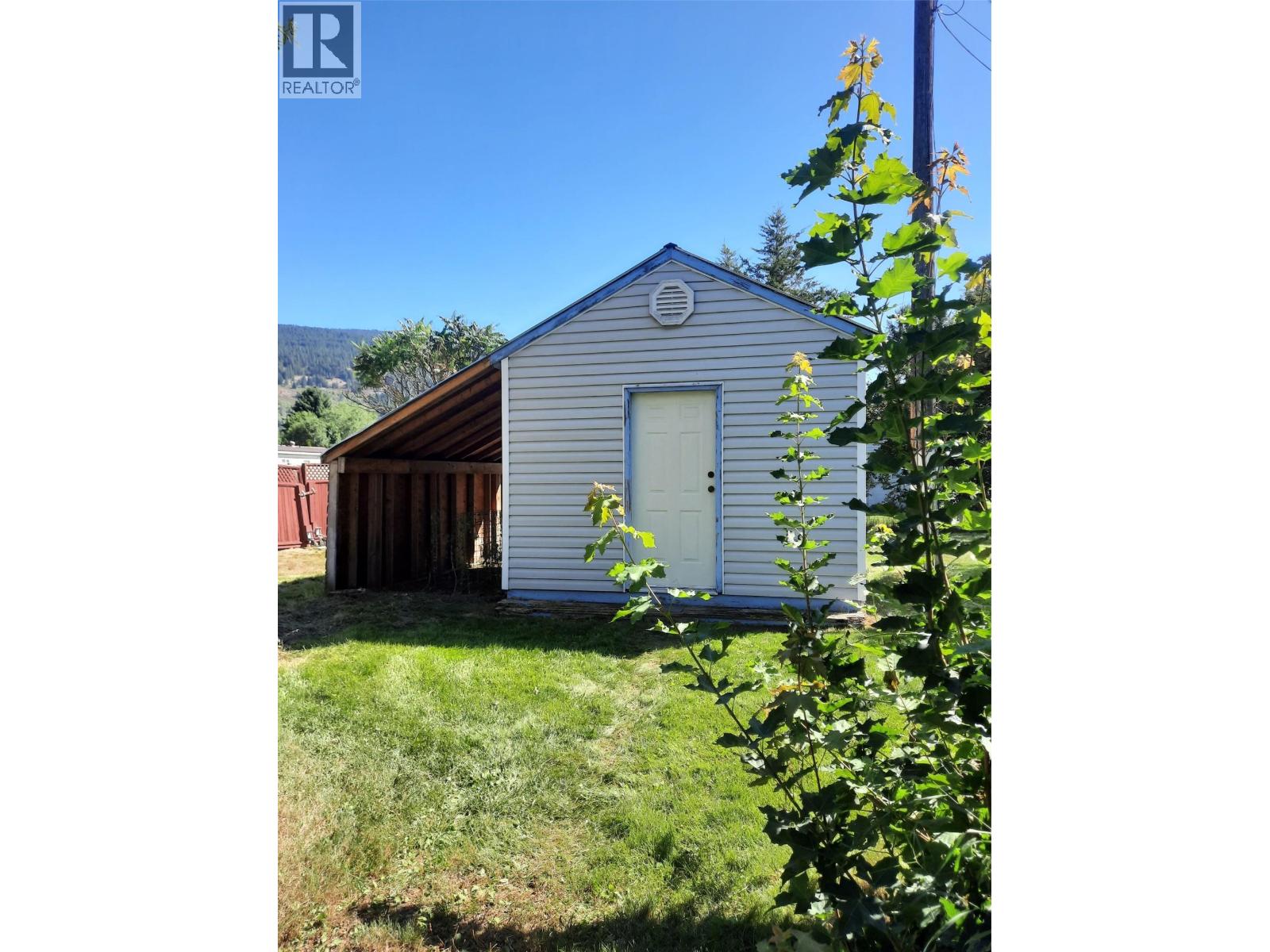 4300 Victoria Avenue E, Grand Forks, British Columbia  V0H 1H5 - Photo 38 - 10377044