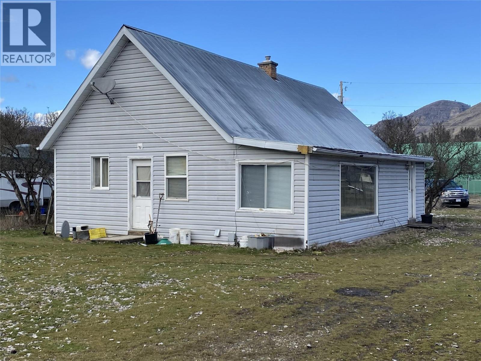 5945 Darcy Road, Grand Forks, British Columbia  V0H 1H4 - Photo 1 - 10376405