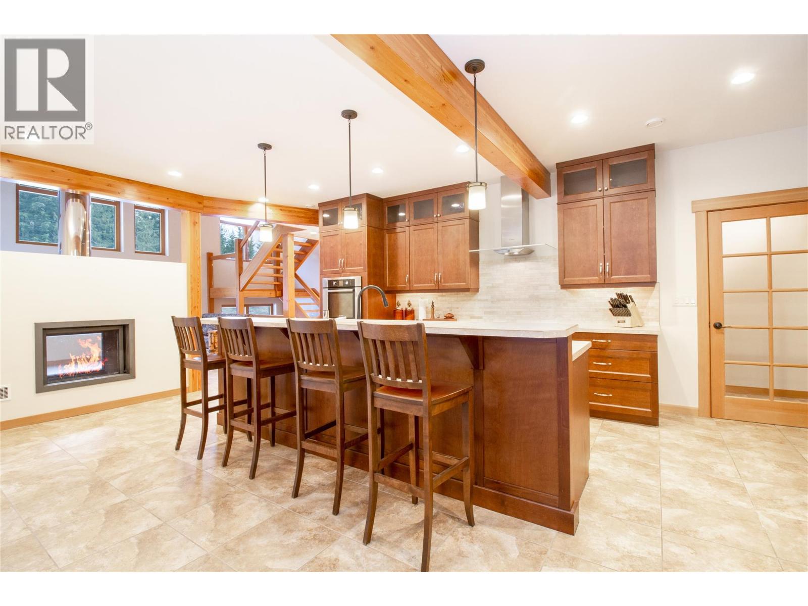 3266 Airport Way, Revelstoke, British Columbia  V0E 2S3 - Photo 11 - 10376848