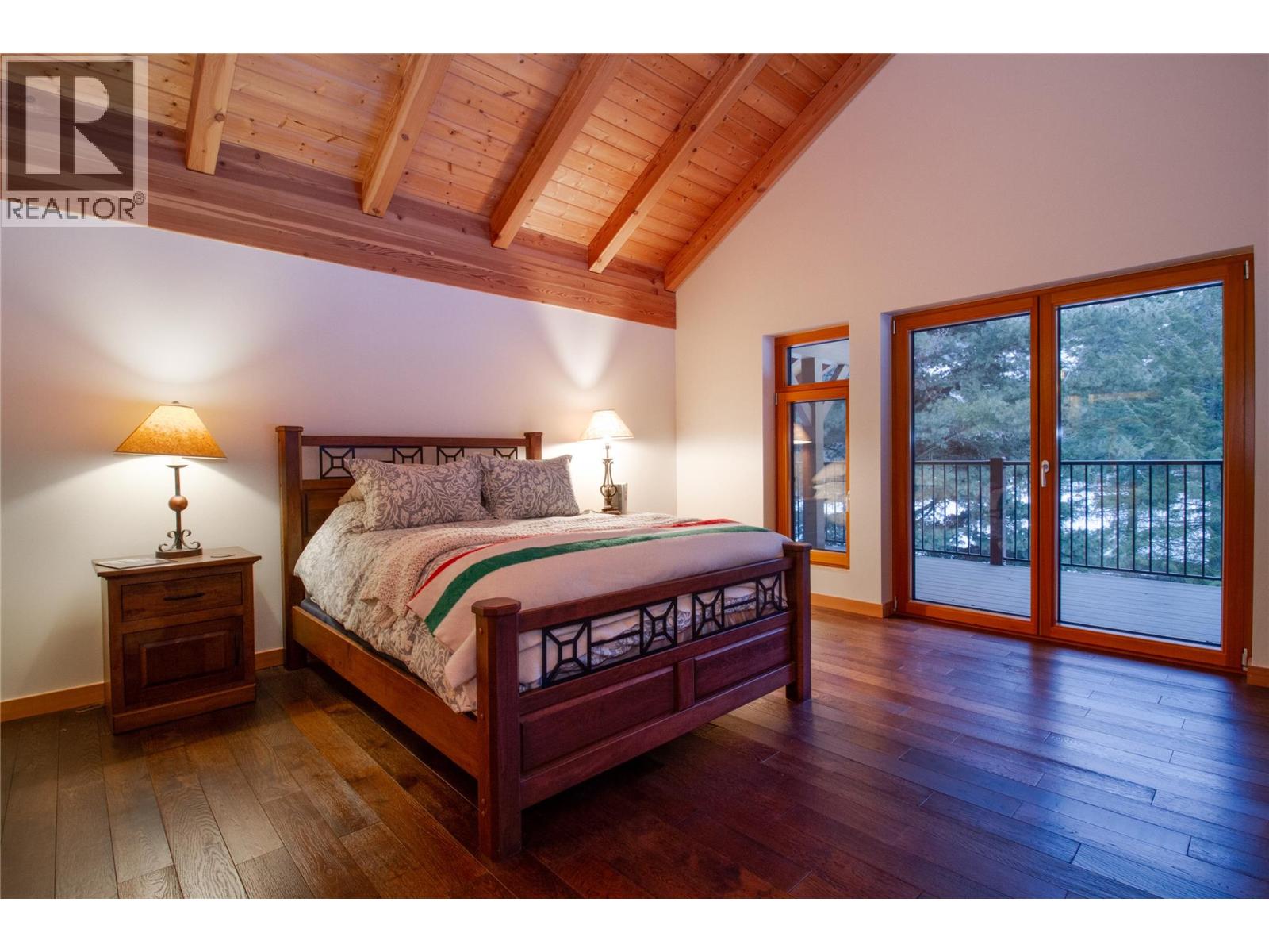 3266 Airport Way, Revelstoke, British Columbia  V0E 2S3 - Photo 30 - 10376848