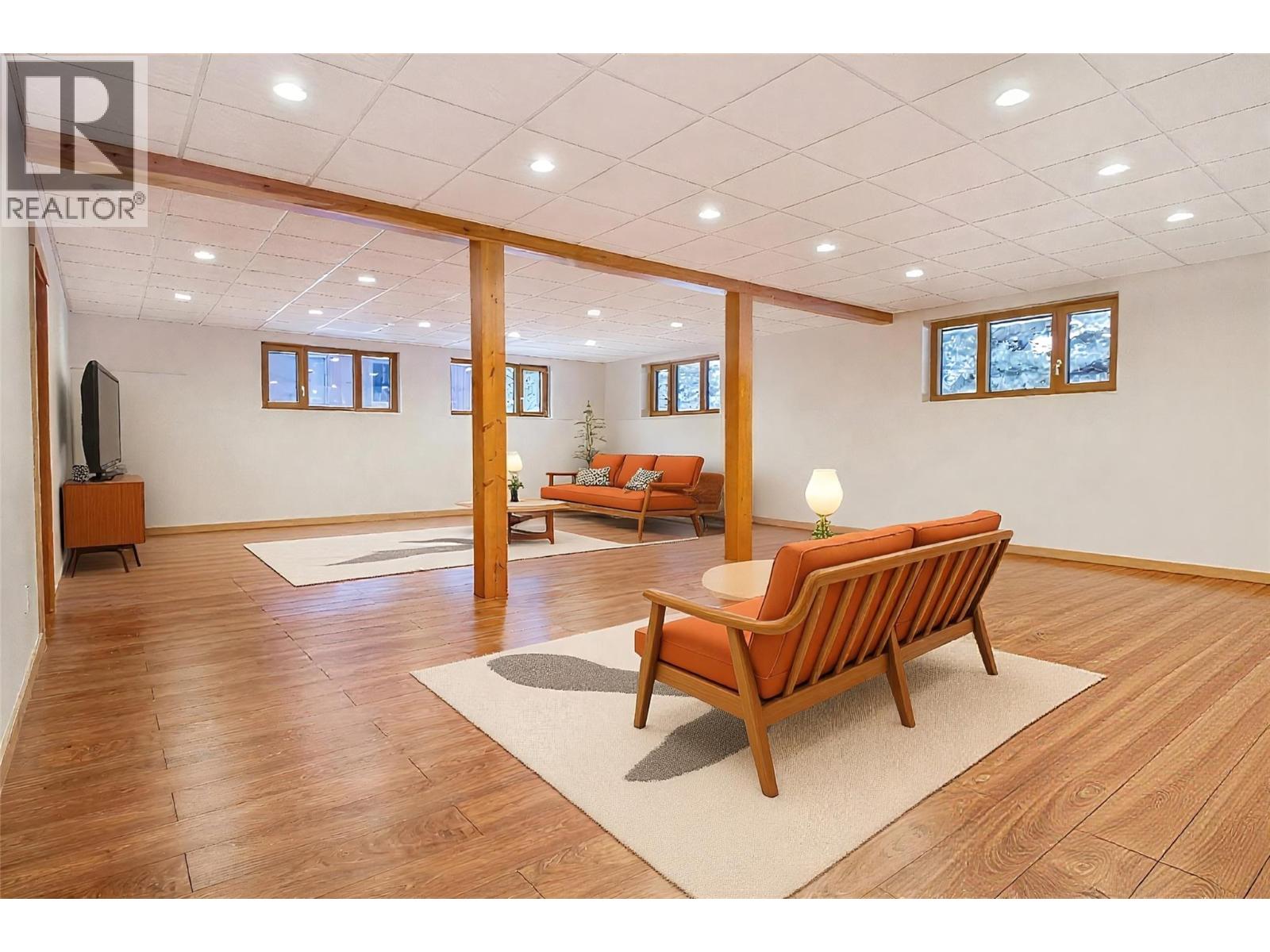 3266 Airport Way, Revelstoke, British Columbia  V0E 2S3 - Photo 37 - 10376848