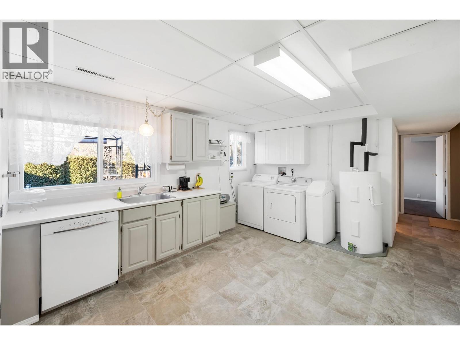 5 Dogwood Place, Osoyoos, British Columbia  V0H 1V0 - Photo 13 - 10377032