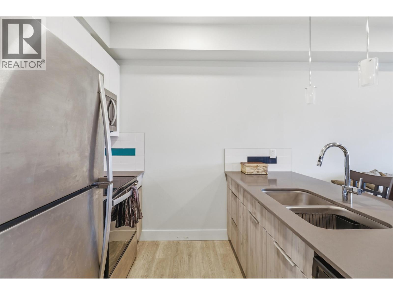 107 Yew Street Unit# 301, Kamloops, British Columbia  V2B 4A1 - Photo 9 - 10376836