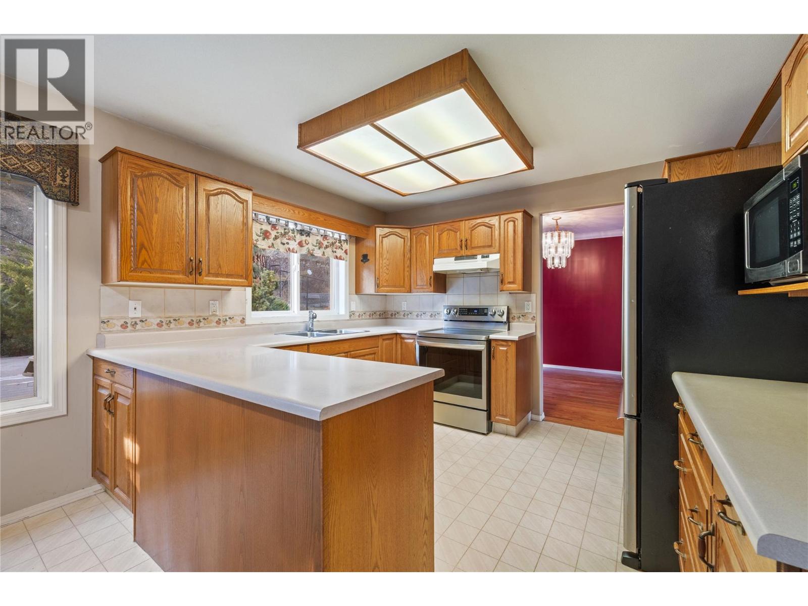 530 Glenmeadows Road, Kelowna, British Columbia  V1V 1Y7 - Photo 3 - 10376351