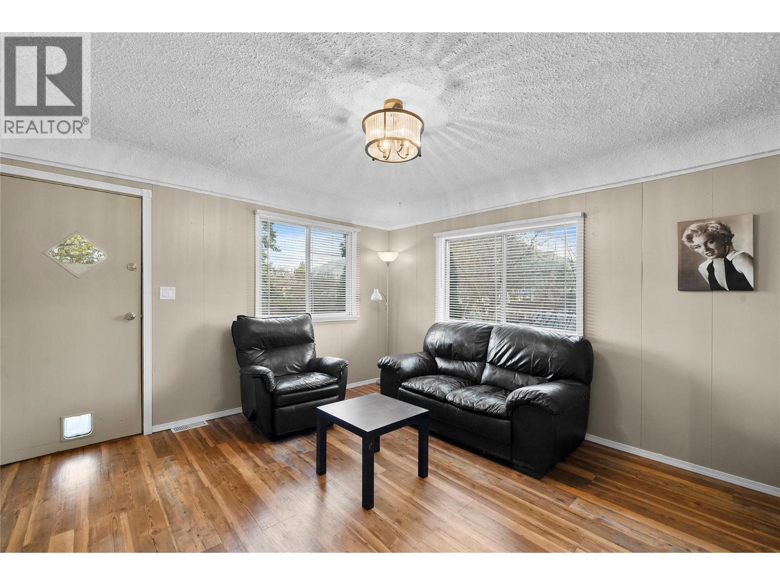 500 Polson Avenue, Enderby, British Columbia  V4Y 4A5 - Photo 16 - 10377002