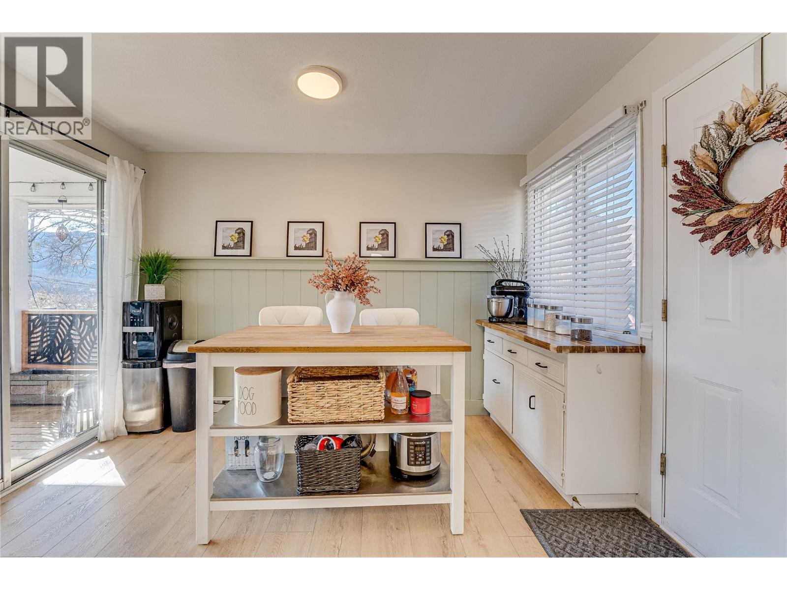 8700 Lakeview Drive, Coldstream, British Columbia  V1B 1W3 - Photo 13 - 10376805