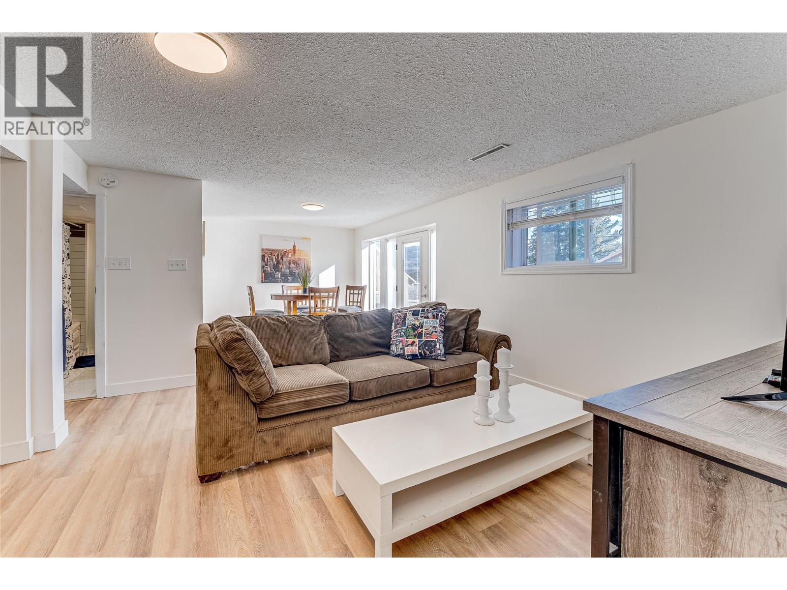 8700 Lakeview Drive, Coldstream, British Columbia  V1B 1W3 - Photo 25 - 10376805