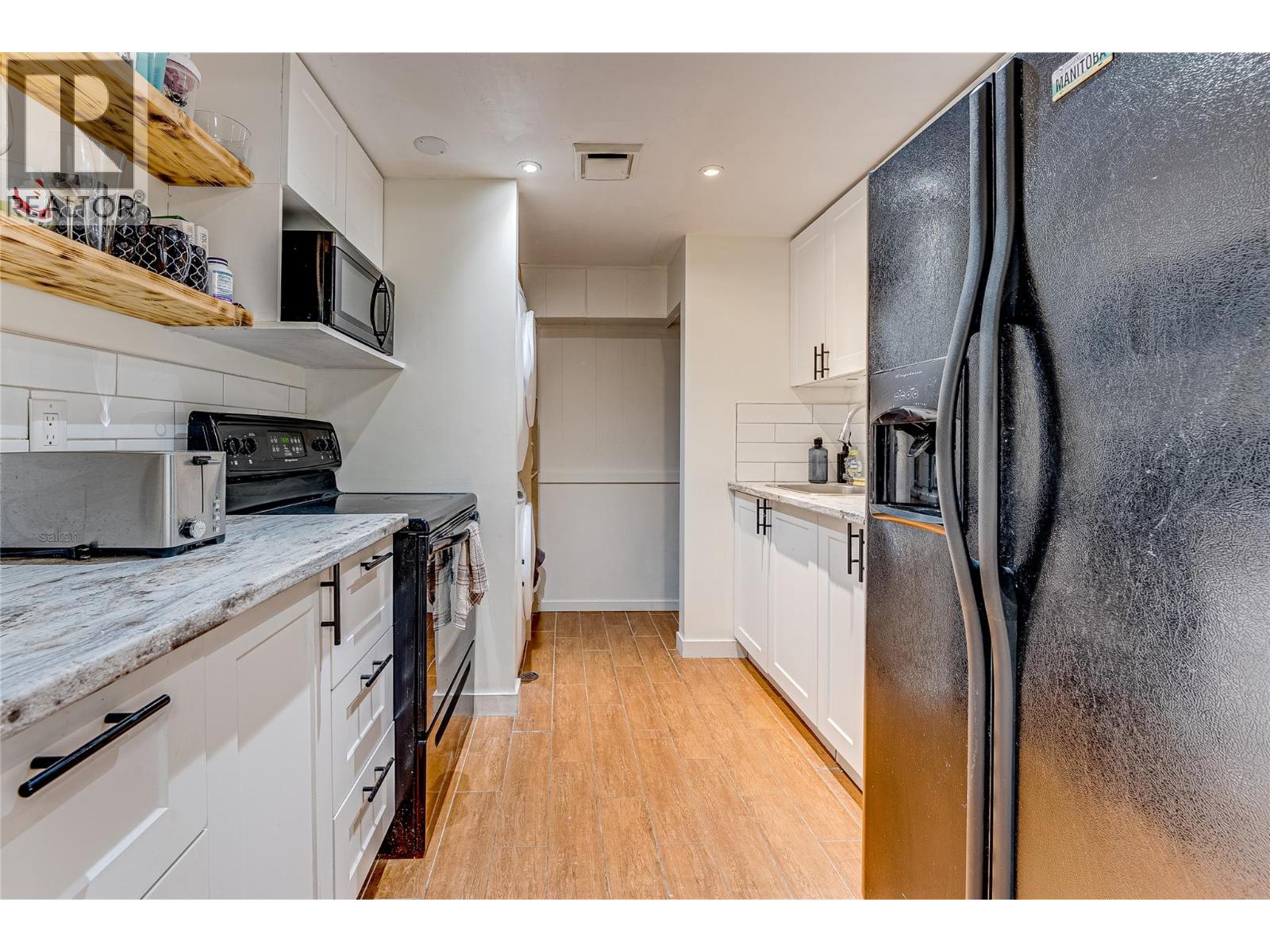 8700 Lakeview Drive, Coldstream, British Columbia  V1B 1W3 - Photo 30 - 10376805