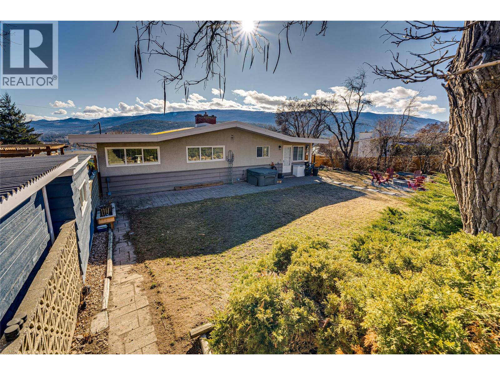 8700 Lakeview Drive, Coldstream, British Columbia  V1B 1W3 - Photo 39 - 10376805