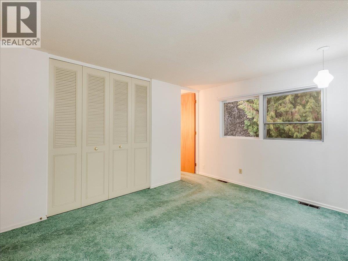 2242 11th Avenue, Castlegar, British Columbia  V1N 3A6 - Photo 23 - 10376492