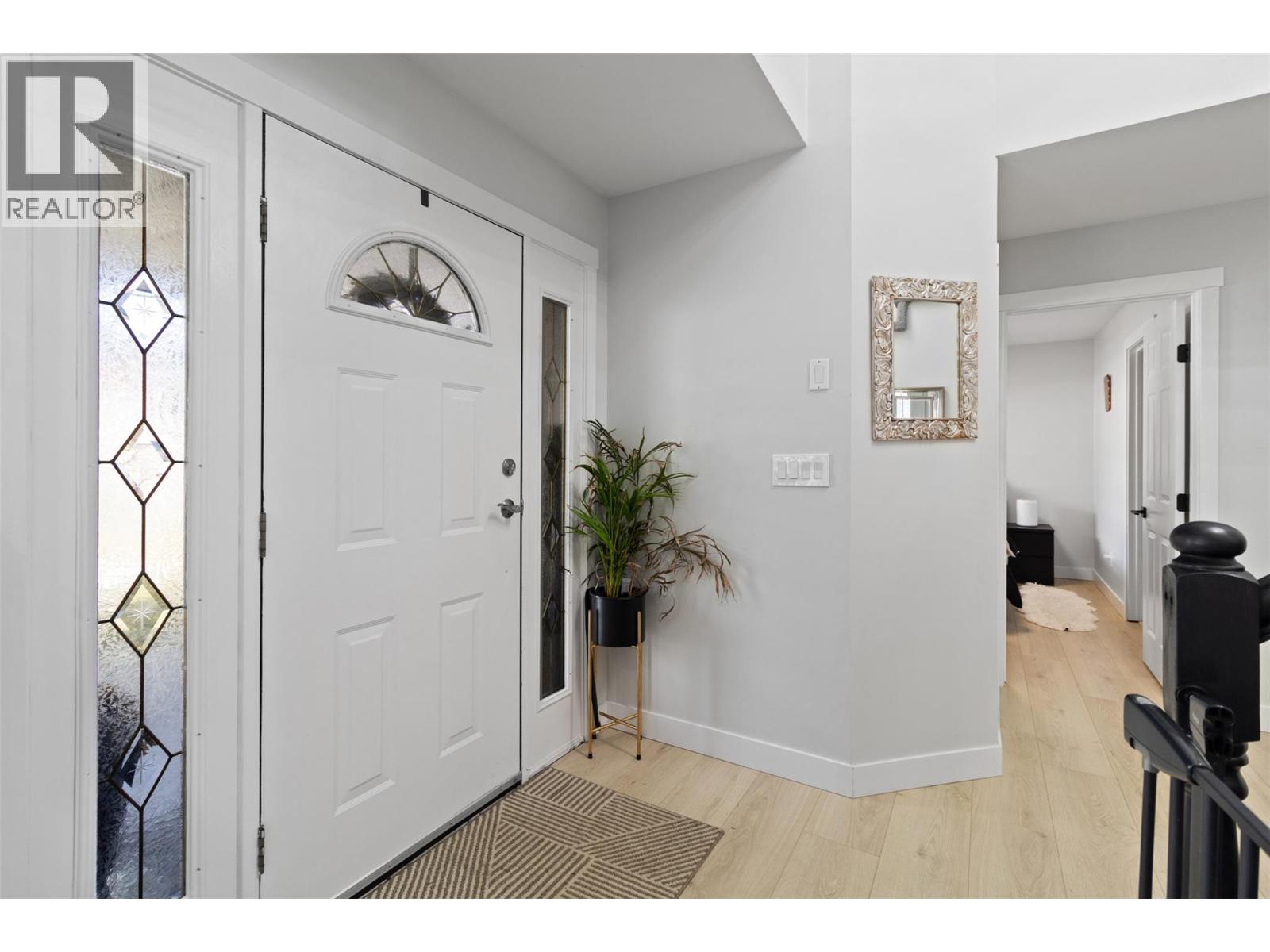 2134 Blackwell Avenue, Merritt, British Columbia  V1K 1J8 - Photo 3 - 10374463