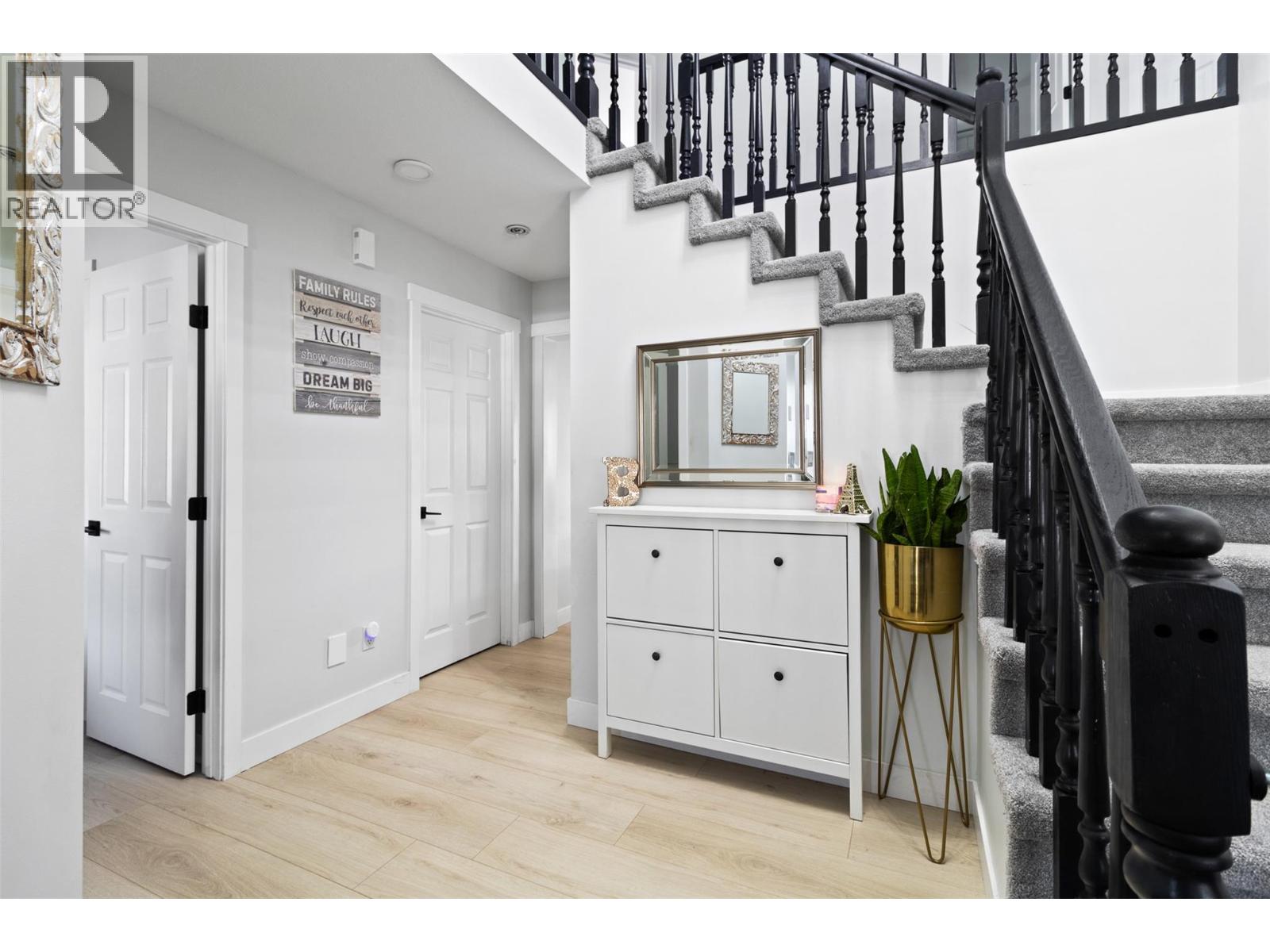 2134 Blackwell Avenue, Merritt, British Columbia  V1K 1J8 - Photo 4 - 10374463