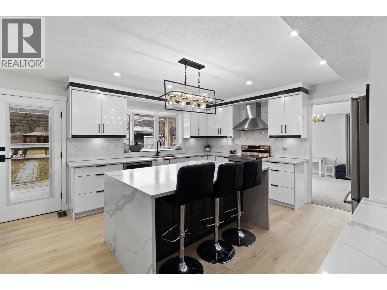 2134 Blackwell Avenue, Merritt, British Columbia  V1K 1J8 - Photo 8 - 10374463