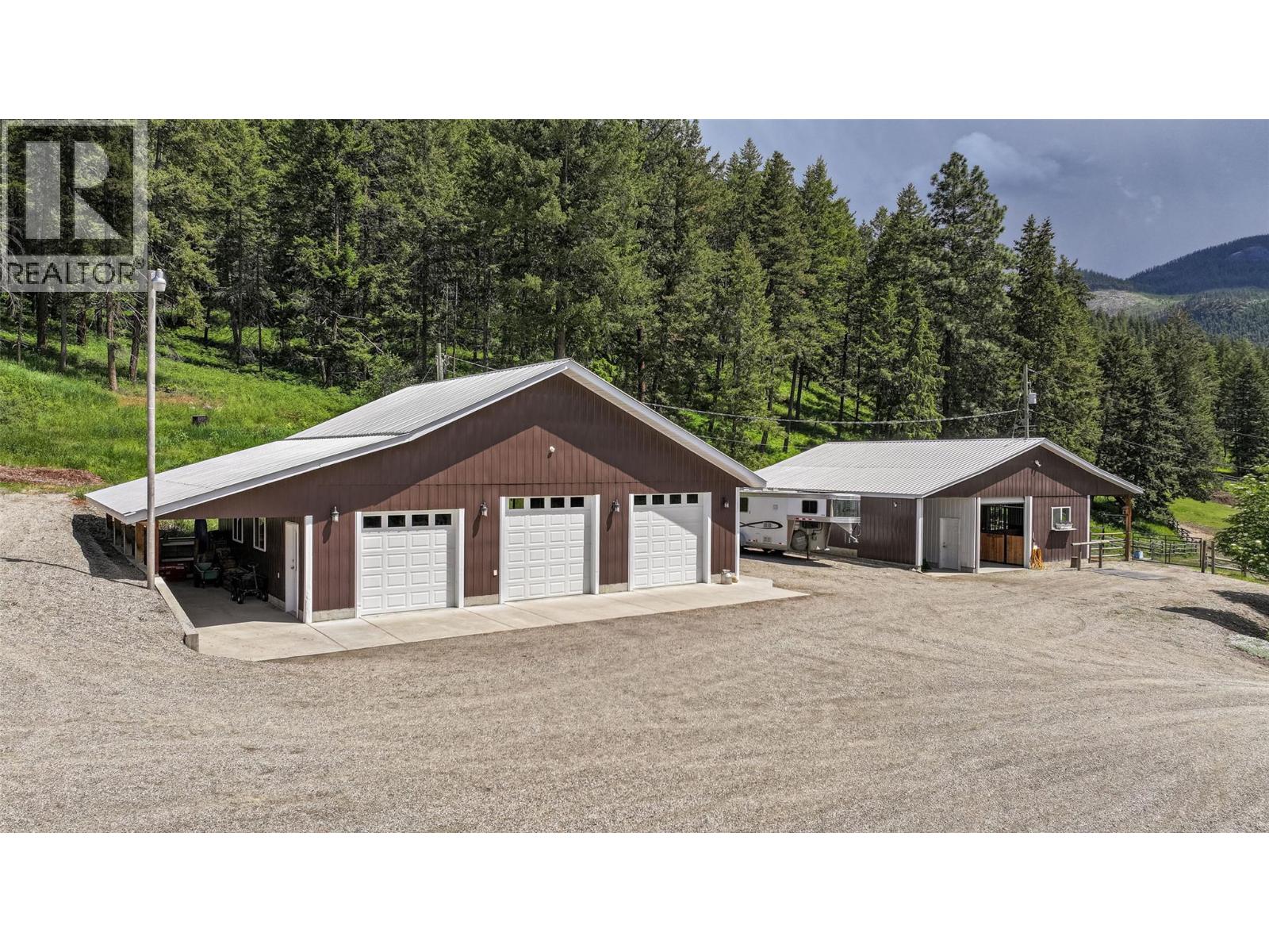 705 Creighton Valley Road, Lumby, British Columbia  V0E 2G1 - Photo 14 - 10377038