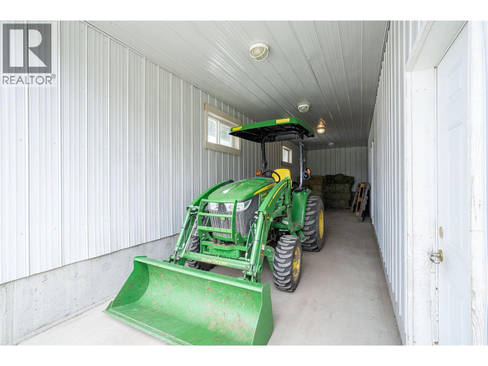 705 Creighton Valley Road, Lumby, British Columbia  V0E 2G1 - Photo 17 - 10377038