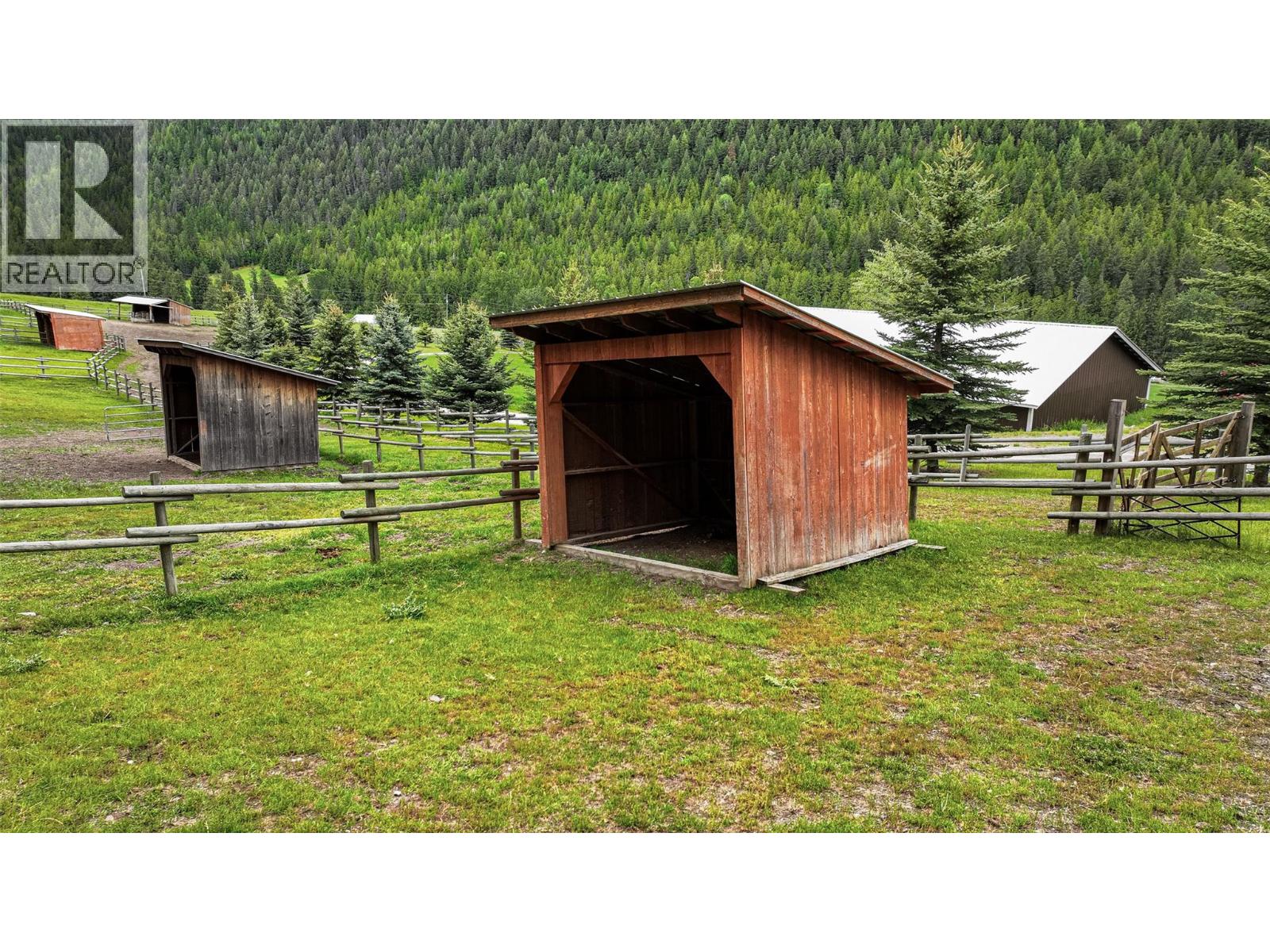 705 Creighton Valley Road, Lumby, British Columbia  V0E 2G1 - Photo 21 - 10377038