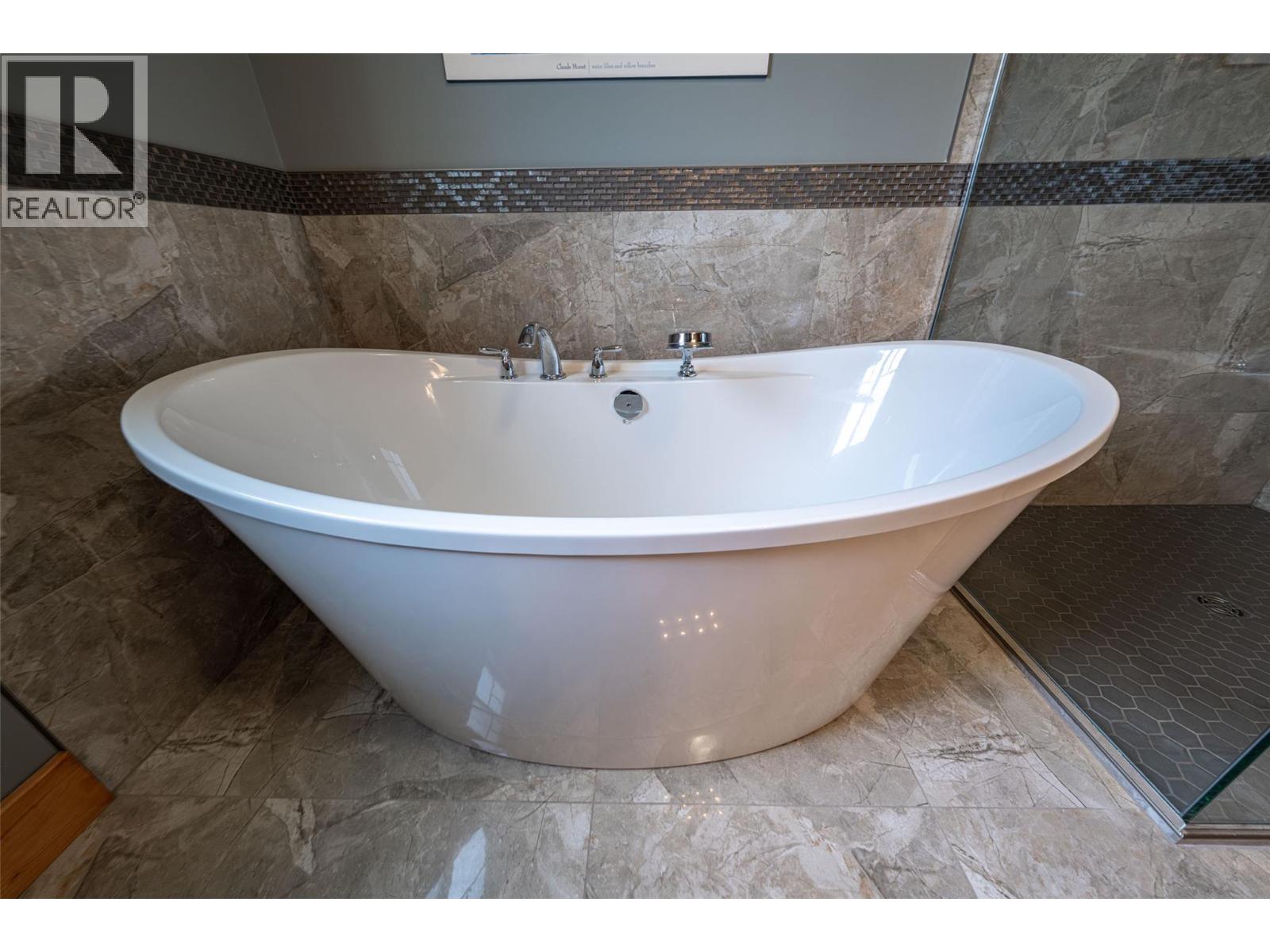 705 Creighton Valley Road, Lumby, British Columbia  V0E 2G1 - Photo 66 - 10377038