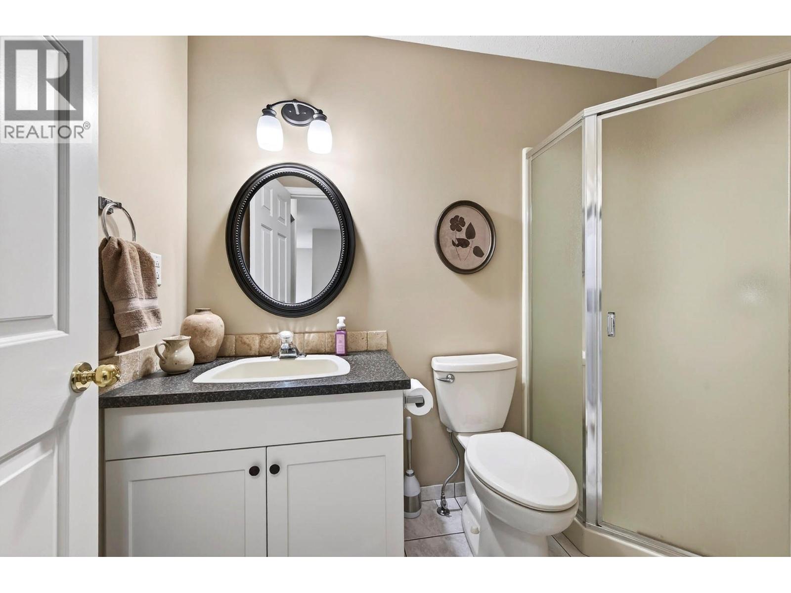 1750 Pacific Way Unit# 16, Kamloops, British Columbia  V2E 2K8 - Photo 32 - 10376925