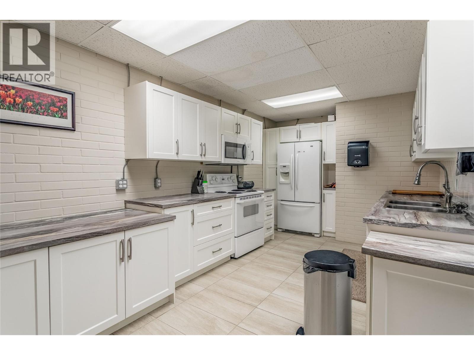 1915 Pacific Court Unit# 407, Kelowna, British Columbia  V1Y 8B3 - Photo 23 - 10376914