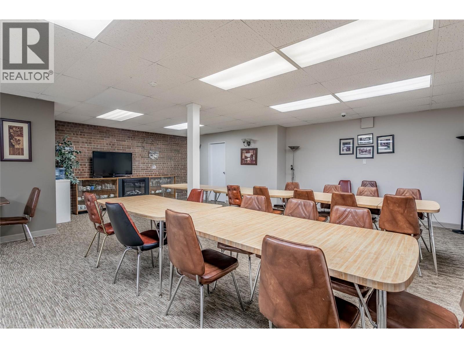 1915 Pacific Court Unit# 407, Kelowna, British Columbia  V1Y 8B3 - Photo 24 - 10376914