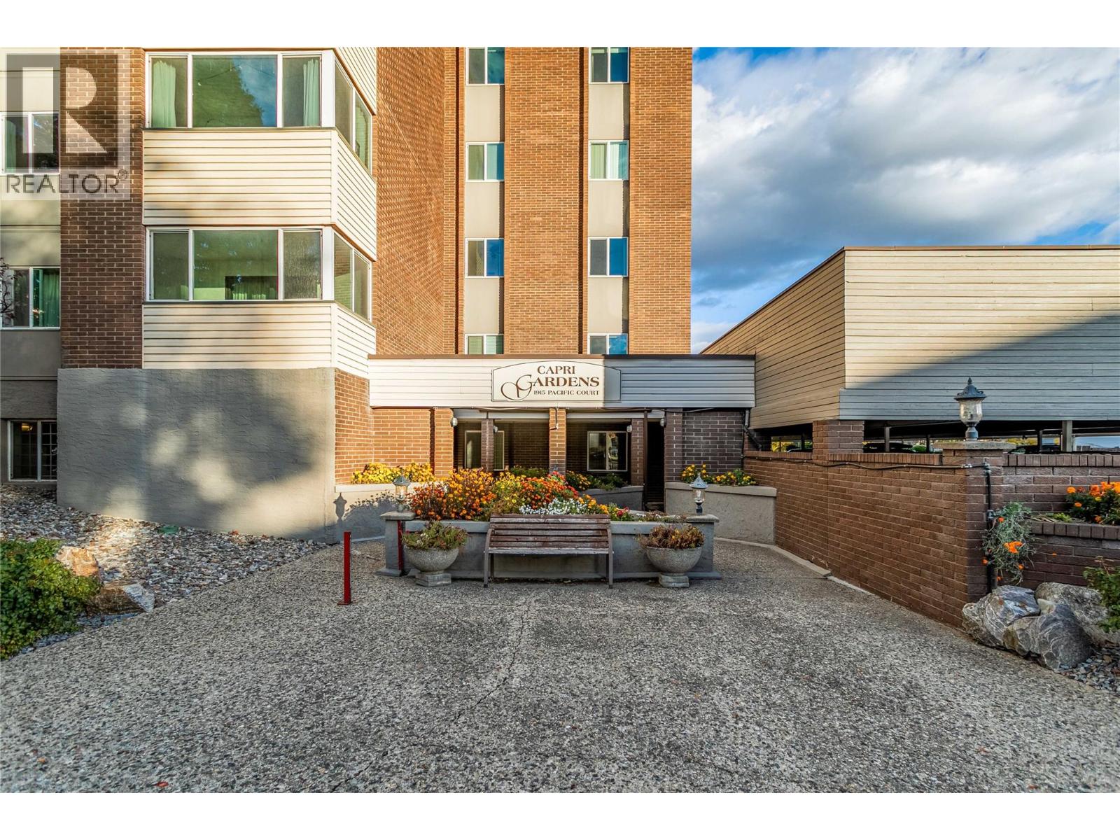 1915 Pacific Court Unit# 407, Kelowna, British Columbia  V1Y 8B3 - Photo 29 - 10376914