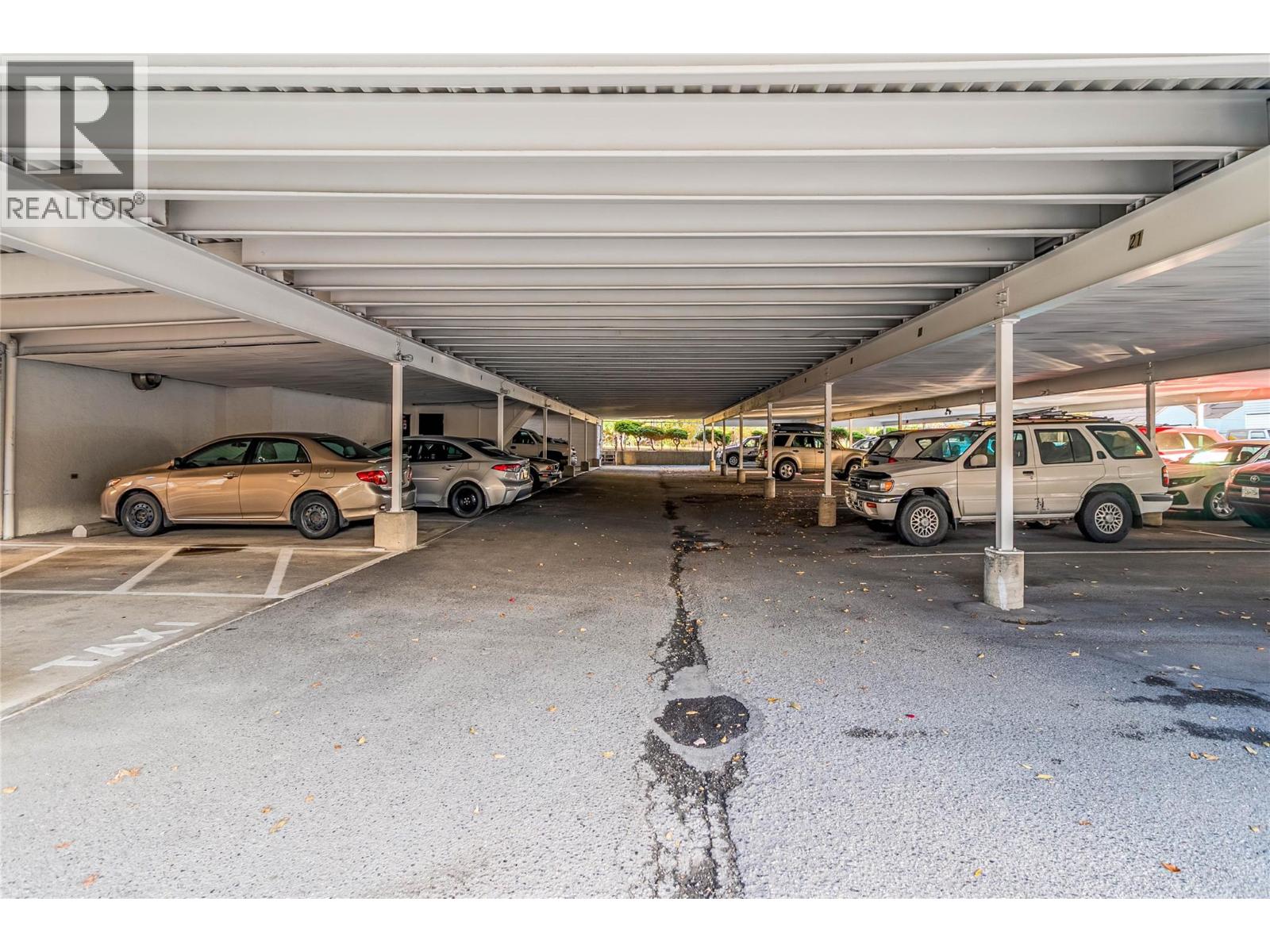 1915 Pacific Court Unit# 407, Kelowna, British Columbia  V1Y 8B3 - Photo 32 - 10376914