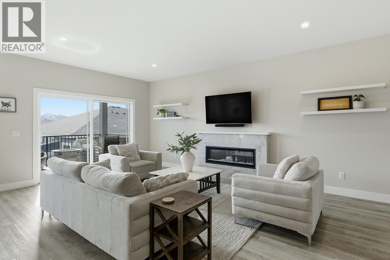 3350 Hawks Crescent, Westbank, British Columbia  V4T 0A7 - Photo 4 - 10376866