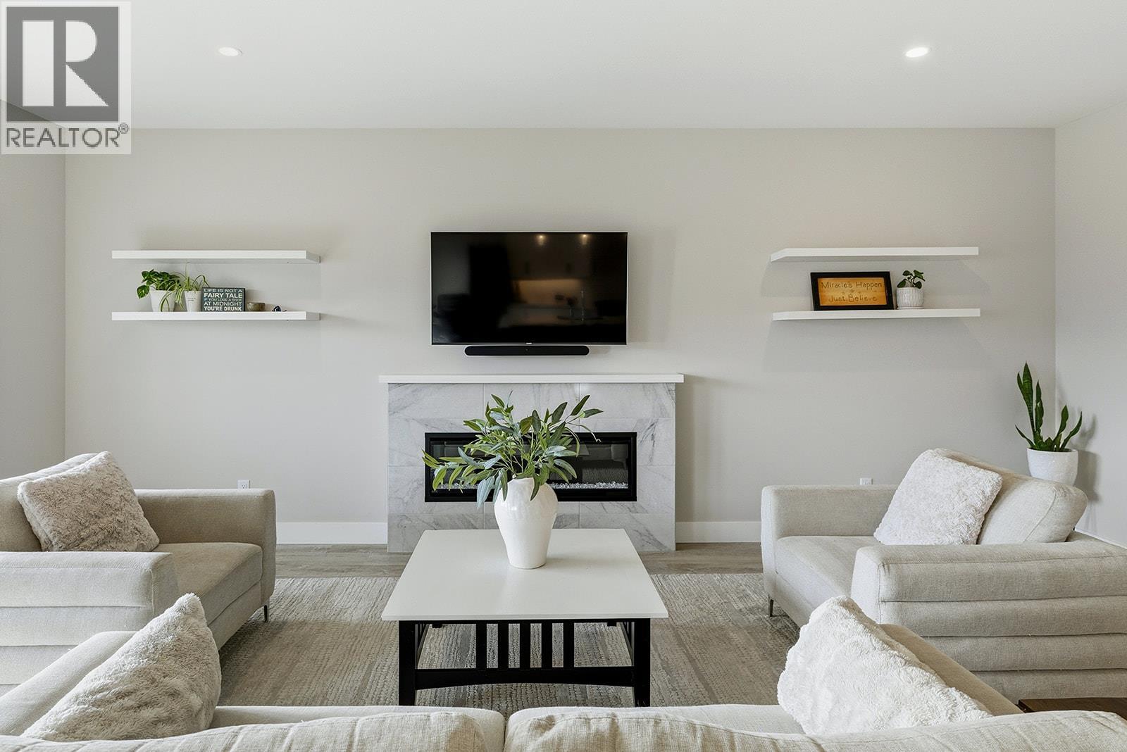 3350 Hawks Crescent, Westbank, British Columbia  V4T 0A7 - Photo 5 - 10376866