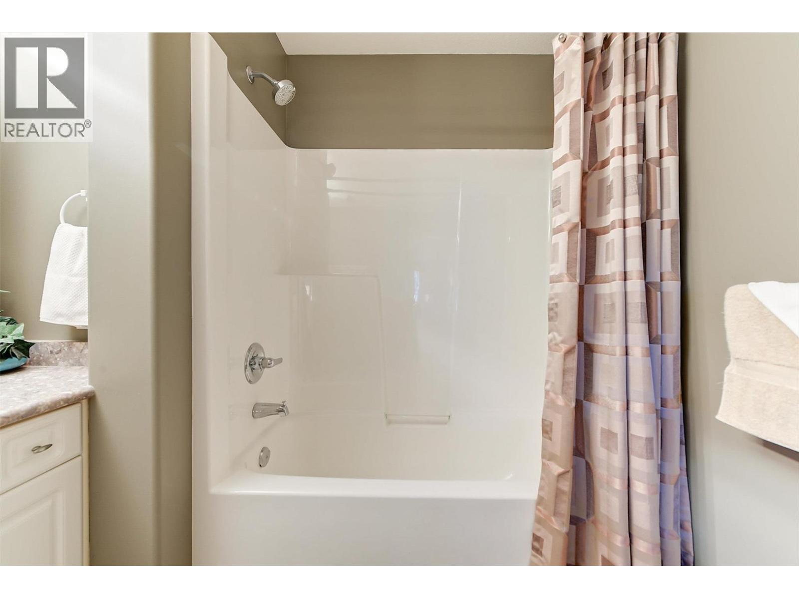 2300 Benvoulin Road Unit# 102, Kelowna, British Columbia  V1W 2C6 - Photo 18 - 10376654