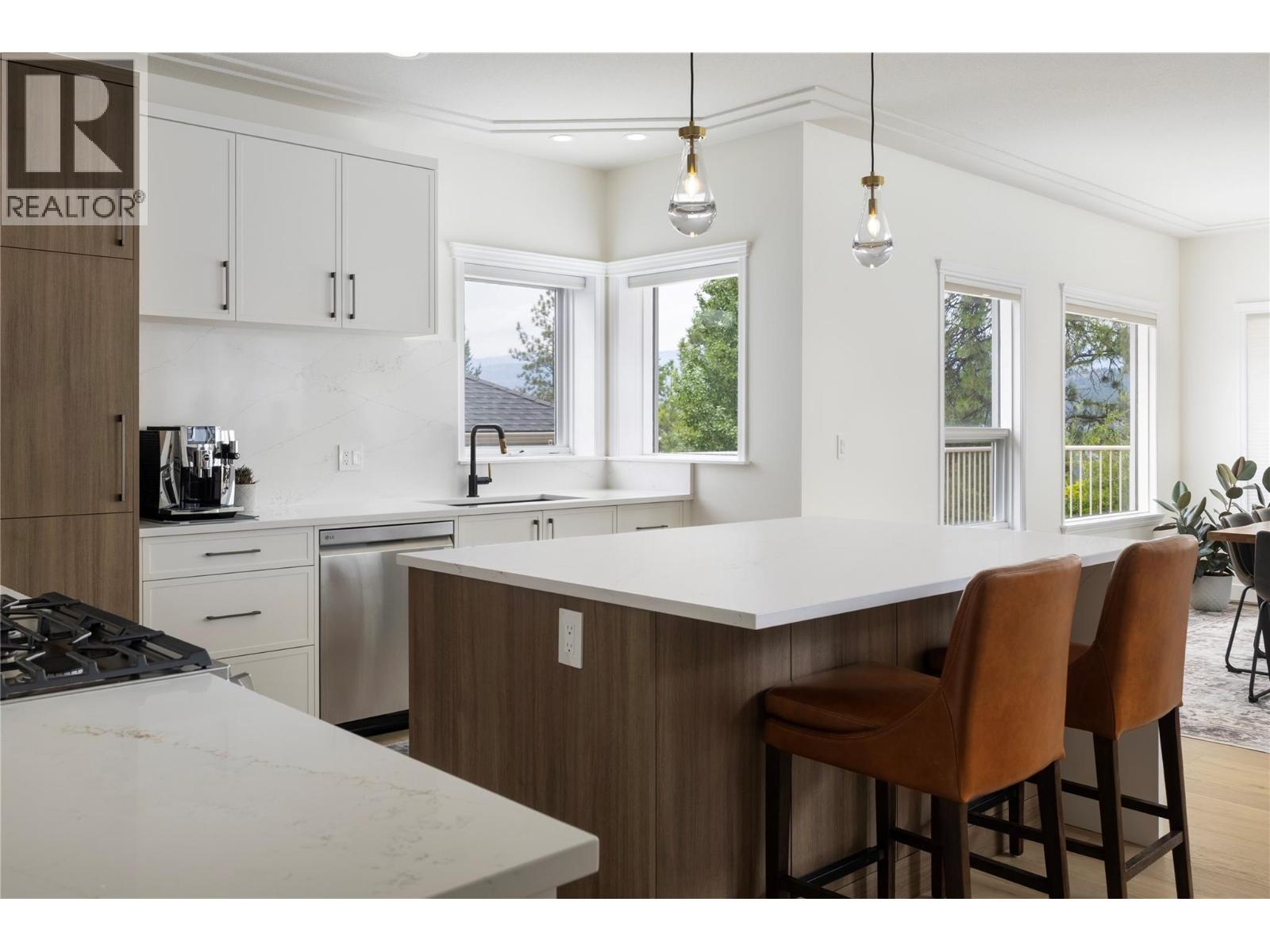 2102 Lillooet Court, Kelowna, British Columbia  V1V 1Y2 - Photo 15 - 10374633