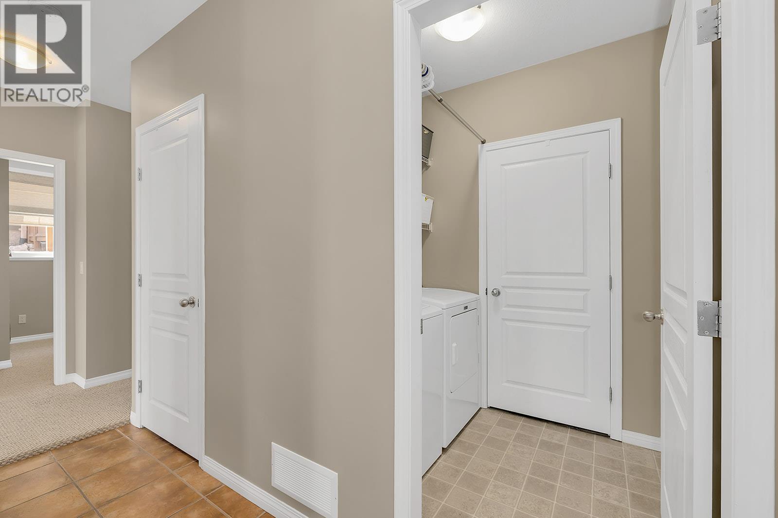 2040 Spyglass Way, West Kelowna, British Columbia  V1Z 3Z7 - Photo 38 - 10375981