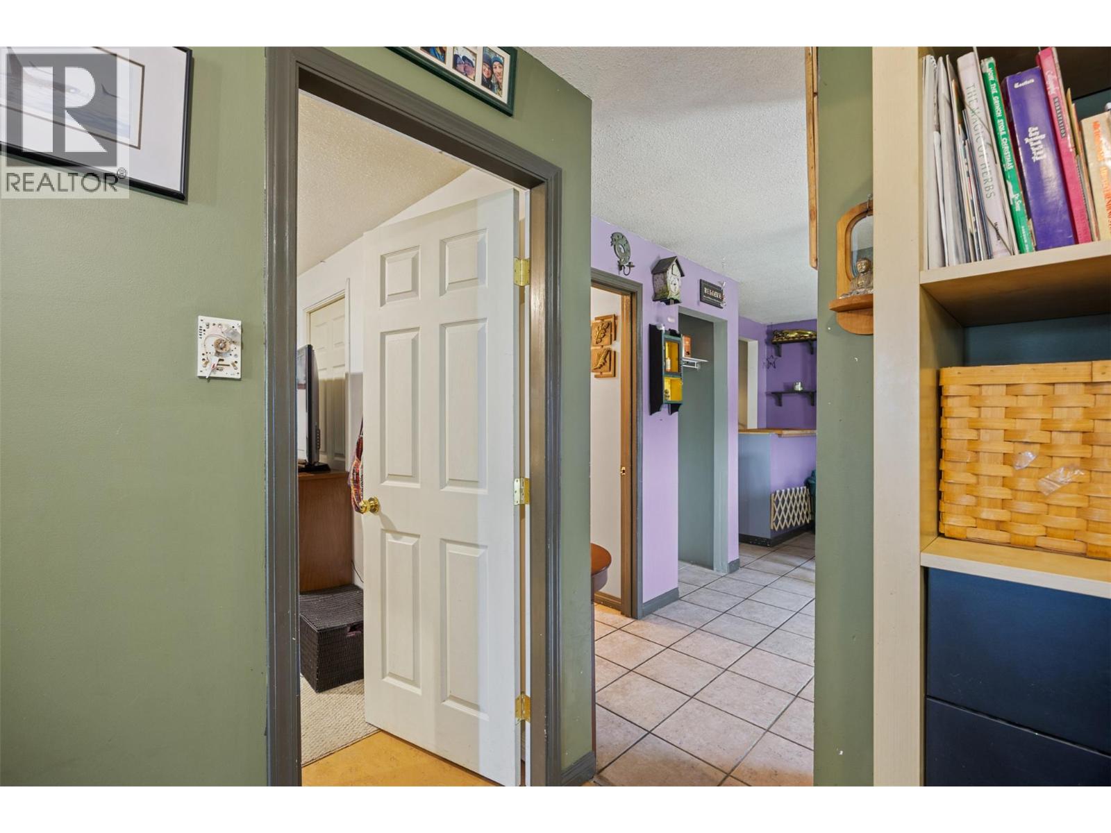 2287 Granite Avenue, Merritt, British Columbia  V1K 1B8 - Photo 12 - 10377106