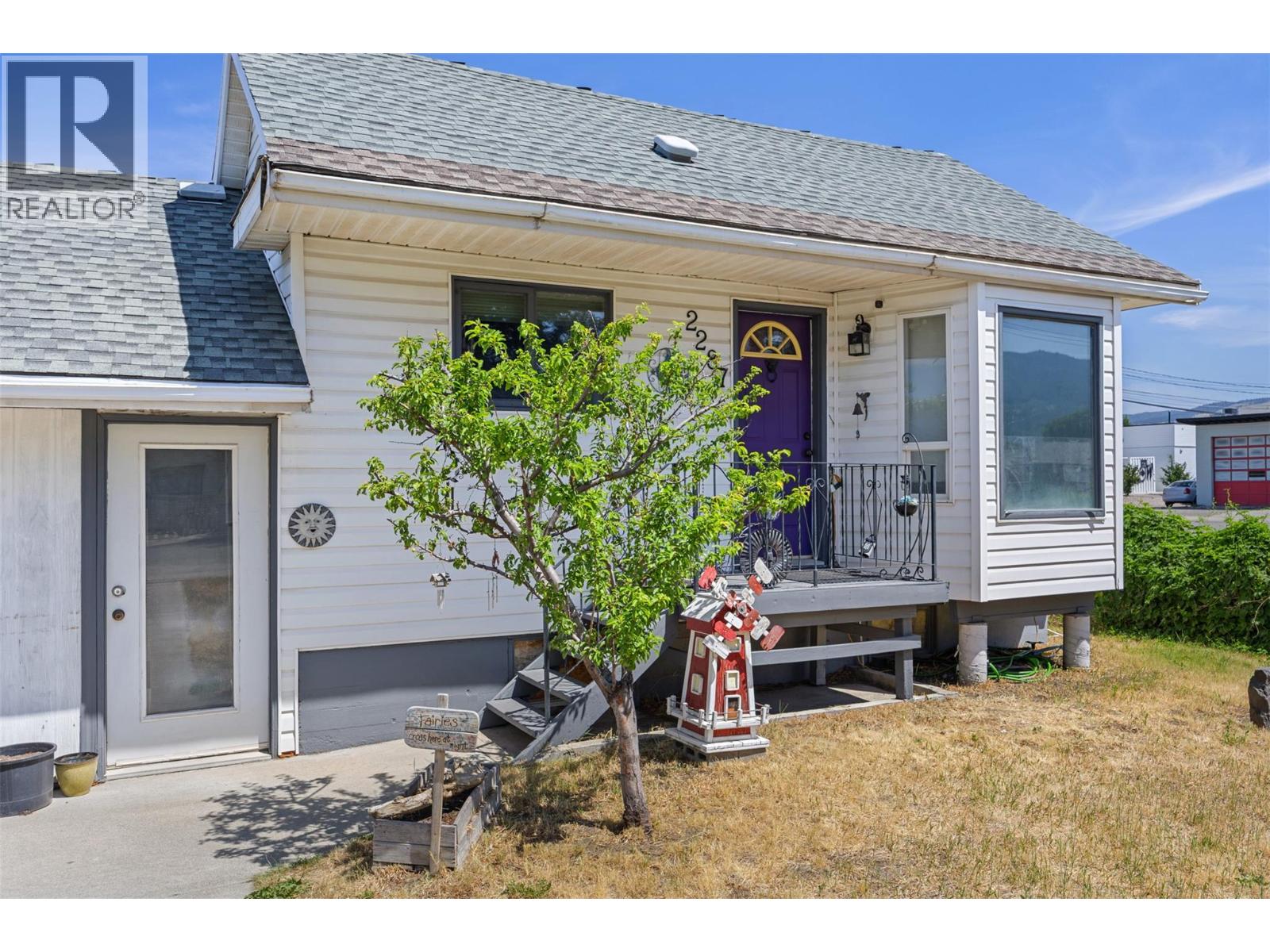 2287 Granite Avenue, Merritt, British Columbia  V1K 1B8 - Photo 3 - 10377106