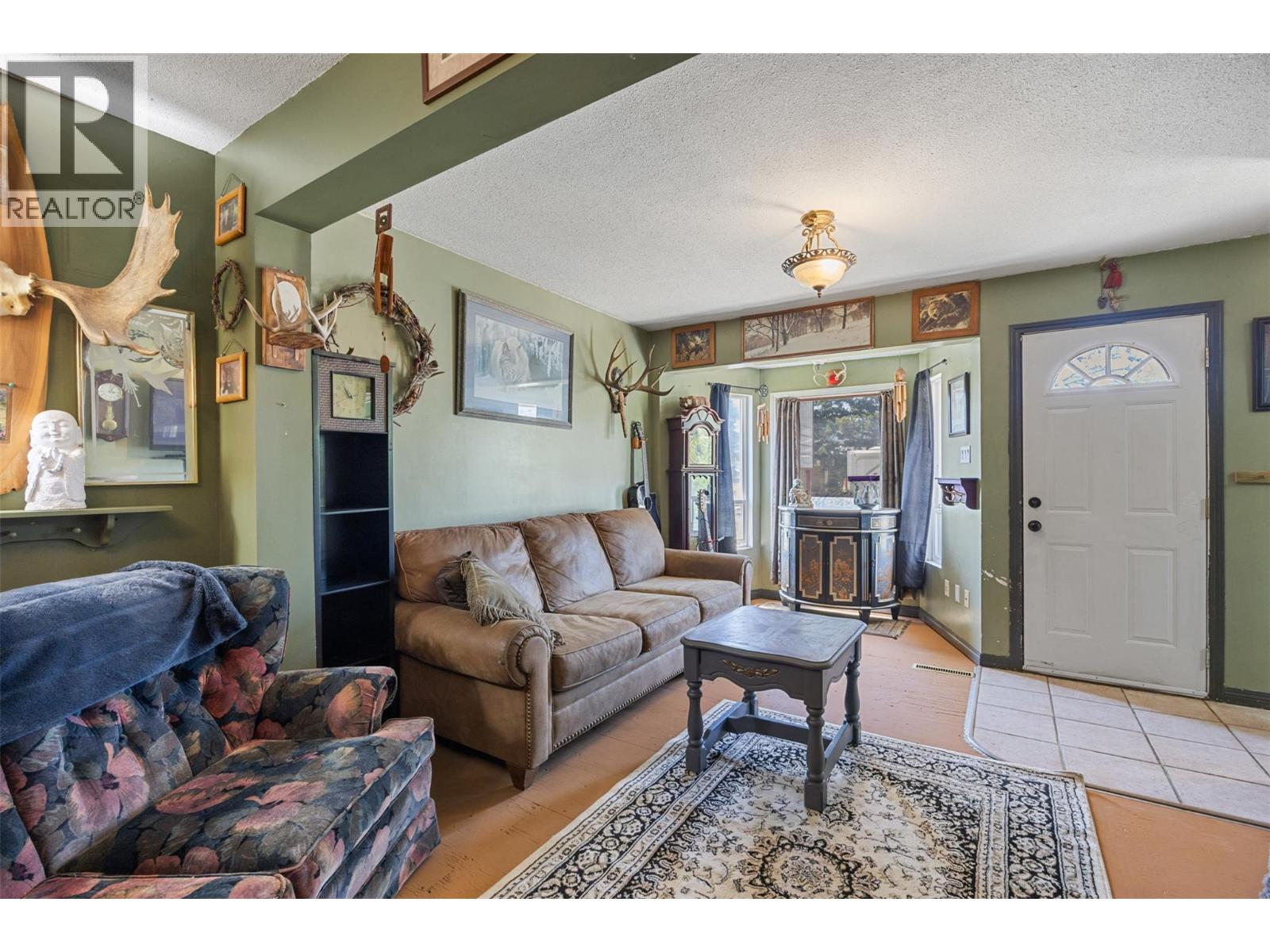 2287 Granite Avenue, Merritt, British Columbia  V1K 1B8 - Photo 6 - 10377106