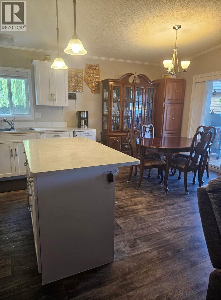 32 Victoria Road, Vernon, British Columbia  V1H 2A9 - Photo 3 - 10377104