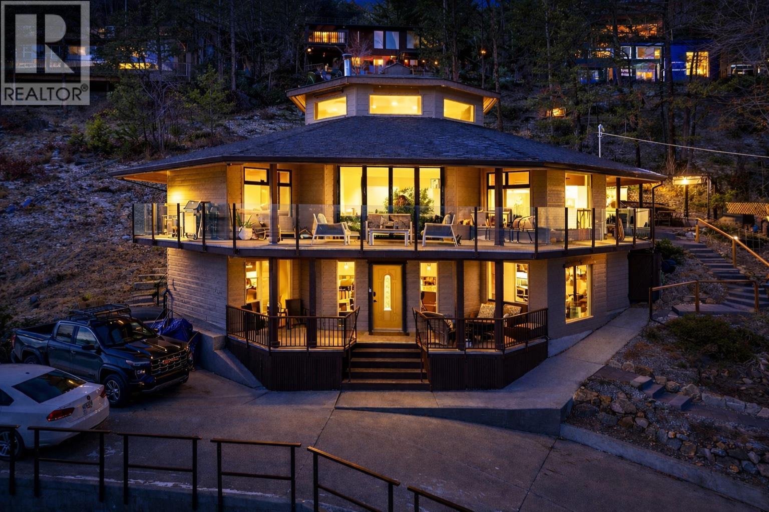 1446 Scott Crescent, West Kelowna, British Columbia  V1Z 2X6 - Photo 1 - 10377110